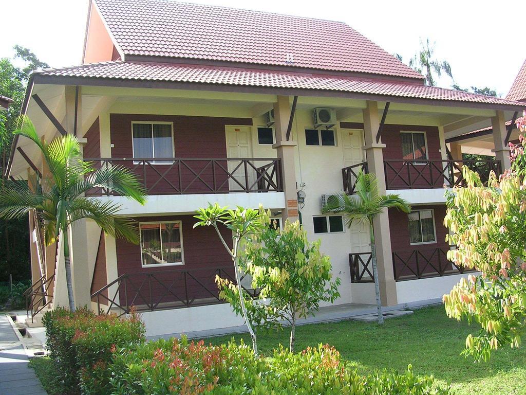 Rompin Beach Resorts Kuala Rompin Exterior photo